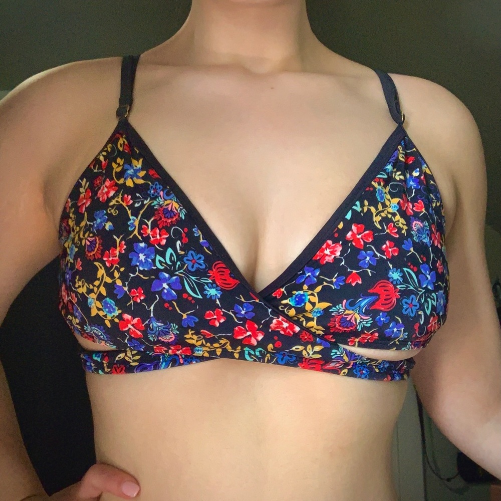 Bathing suit top - Picture 4 of 5
